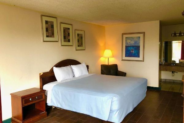 Bossier Inn and Suites (Bossier City)